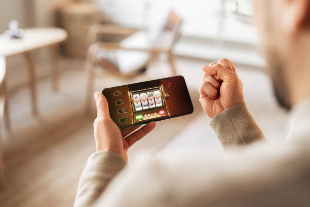 for4 Bingo card marking on mobile screen